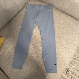 Nike cropped legging